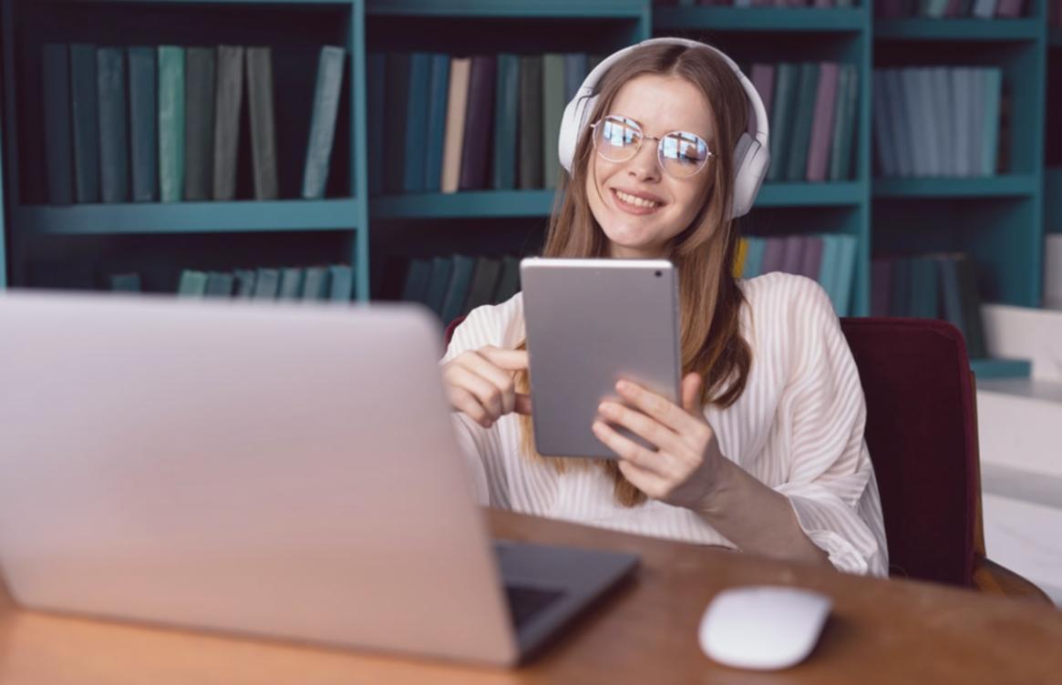مشهد من بيئة التعلم الرقمي في Wazzao